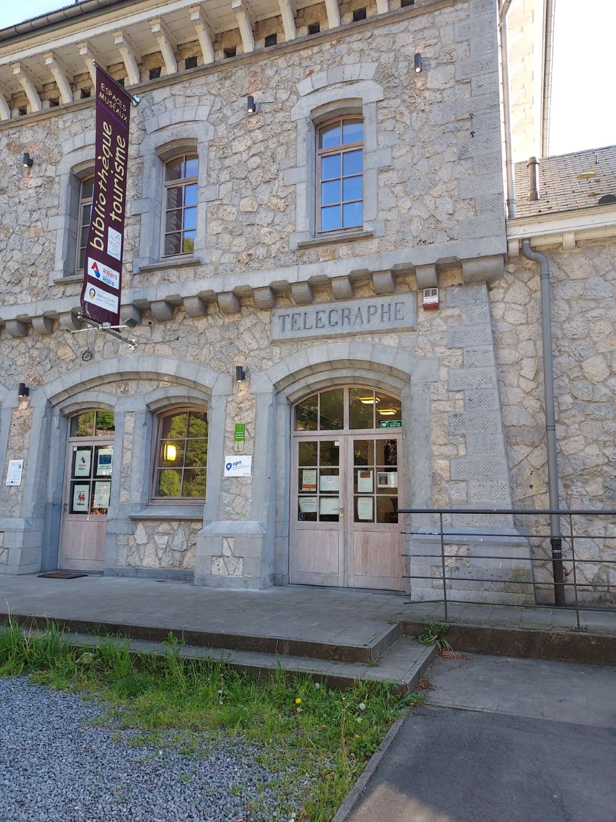 façade bibliothèque Trooz